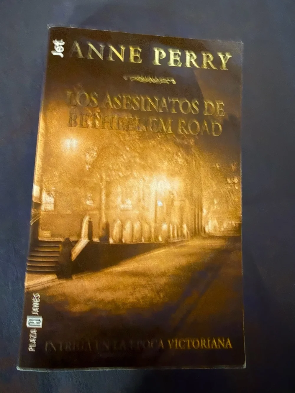 Anne Perry Paperback Novel Los asesinatos de Bethehem SPANISH